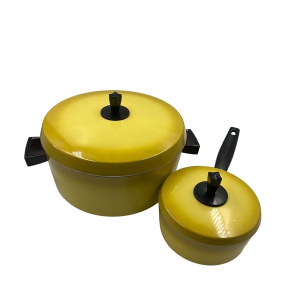 Vintage MidCentury Modern Yellow 2 Pot Set Sauce Pan Soup Pan 1 & 5 Quart 1970's - Picture 1 of 11
